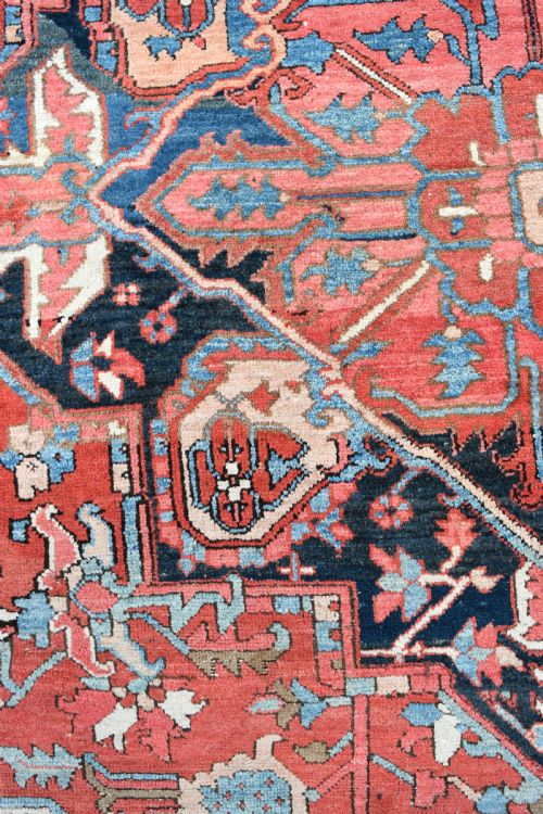 A GOOD ANTIQUE PERSIAN HERIZKARAJA CARPET 383X296CM - ADDITIONAL PHOTO 6
