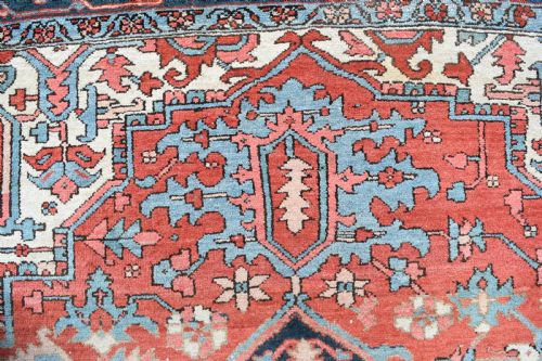 A GOOD ANTIQUE PERSIAN HERIZKARAJA CARPET 383X296CM - ADDITIONAL PHOTO 7