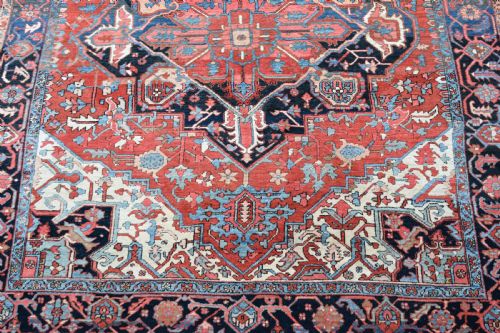 A GOOD ANTIQUE PERSIAN HERIZKARAJA CARPET 383X296CM - ADDITIONAL PHOTO 12