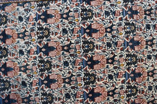 AN OLD QUM RUG 209X144CM - ADDITIONAL PHOTO 3