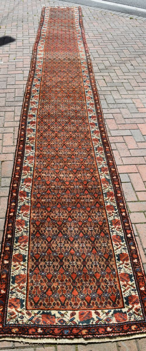 A VERY LONG AND NARROW ANTIQUE PERSIAN HAMADAN RUNNER 641X85CM - ADDITIONAL PHOTO 2