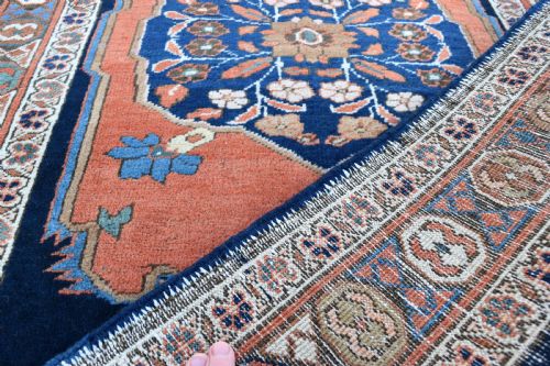 PAIR OF VERY LONG ANTIQUE HERIZ RUNNERS - ADDITIONAL PHOTO 4