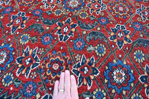 EARLY NORTH WEST PERSIAN KELLEH CARPET 613X214CM - ADDITIONAL PHOTO 3