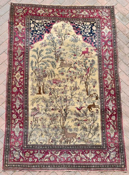 antique isfahan prayer rug 215x140cm - CATEGORY: ANTIQUE RUGS - DATED 1900