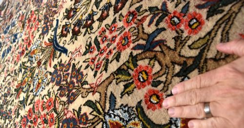OLD PART SILK QUM RUG 217X135 - ADDITIONAL PHOTO 2