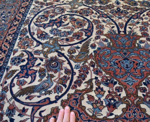 AN ANTIQUE ISFAHAN PRAYER RUG 207X145 CM - ADDITIONAL PHOTO 2