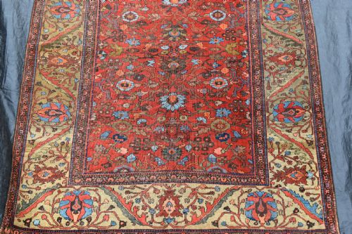 AN ANTIQUE FERAHAN CARPET 332X229 CM - ADDITIONAL PHOTO 5