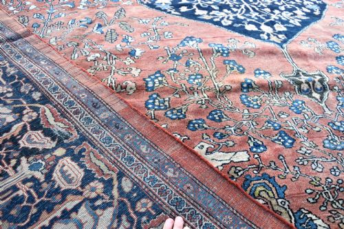 A MASSIVE ANTIQUE SAROUK FERAHAN CARPET 710X460 CM - ADDITIONAL PHOTO 6