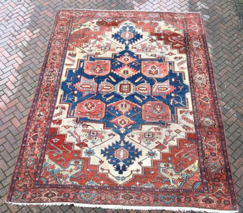 fine antique serapi carpet 388x297 cm - CATEGORY: ANTIQUE RUGS - DATED 1870