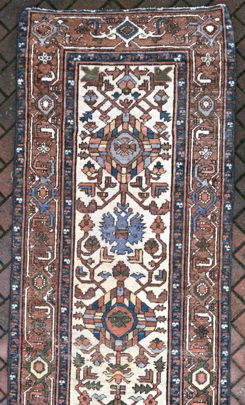 AN ANTIQUE SERAPI RUNNER 506X91CM - ADDITIONAL PHOTO 7