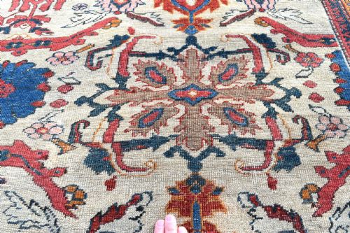 A FINE ANTIQUE MAHAL CARPET 402 X 303CM - ADDITIONAL PHOTO 7