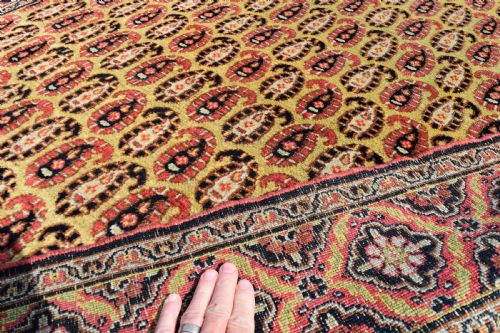 A RARE YELLOW GROUND KHORRASAN RUG 190X129CM - ADDITIONAL PHOTO 5