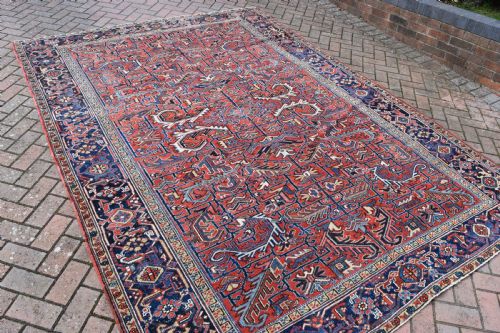 AN OLD PERSIAN ROOMSIZE HERIZ CARPET 307X221 CM - ADDITIONAL PHOTO 2