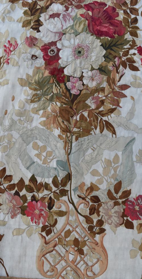 A FINE AUBUSSON ENTRE FENTRE TAPESTRY 200X111CM - ADDITIONAL PHOTO 3