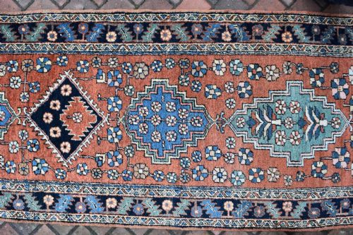 A GOOD ANTIQUE HERIZ NARROW RUNNER 322X81CM - ADDITIONAL PHOTO 2