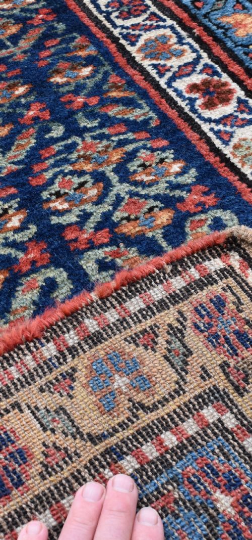 AN ANTIQUE KURDISH NARROW RUNNER 314X80CM - ADDITIONAL PHOTO 3