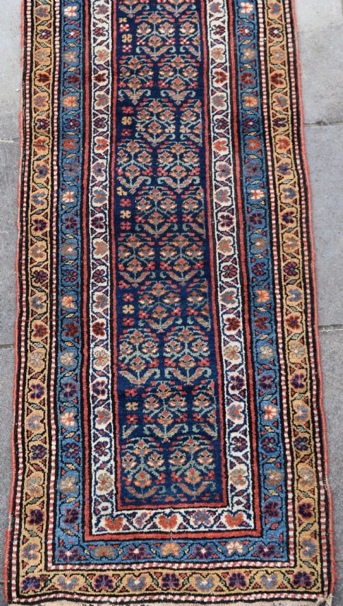 AN ANTIQUE KURDISH NARROW RUNNER 314X80CM - ADDITIONAL PHOTO 5
