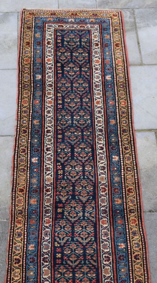 AN ANTIQUE KURDISH NARROW RUNNER 314X80CM - ADDITIONAL PHOTO 6