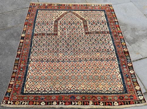 AN ANTIQUE SHIRVAN PRAYER RUG 140X115CM - ADDITIONAL PHOTO 3