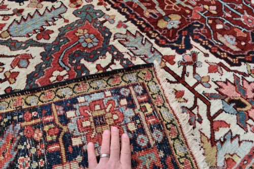 AN UNUSUAL ANTIQUE ROOMSIZE HERIZ CARPET 410X293CM - ADDITIONAL PHOTO 2