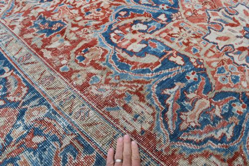 AN OLD PERSIAN HERIZ SMALL ROOMSIZE CARPET 324X223CM - ADDITIONAL PHOTO 3
