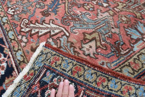 AN OLD PERSIAN HERIZ SMALL ROOMSIZE CARPET 263X192CM - ADDITIONAL PHOTO 5