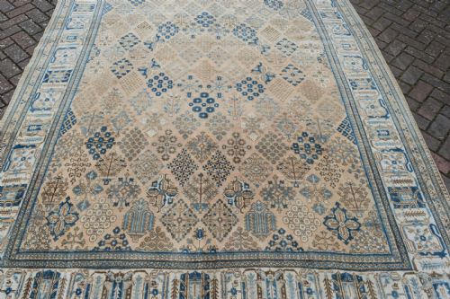 AN OLD PERSIAN JOSHAGHAN ROOMSIZE CARPET 318X217CM - ADDITIONAL PHOTO 1