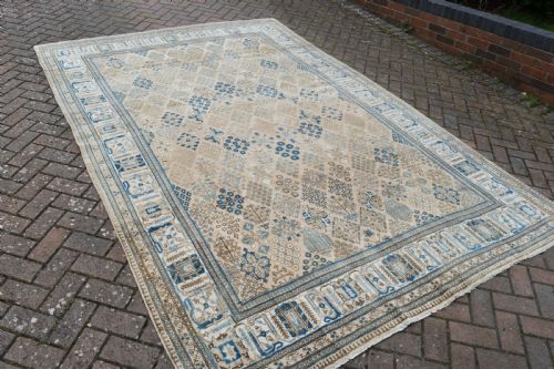 AN OLD PERSIAN JOSHAGHAN ROOMSIZE CARPET 318X217CM - ADDITIONAL PHOTO 6