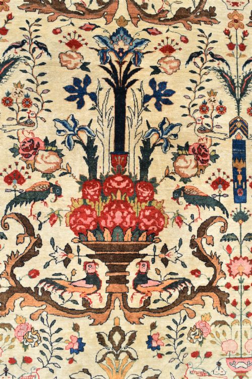 FINE AND UNUSUAL ANTIQUE QUM CARPET 330X238CM - ADDITIONAL PHOTO 2