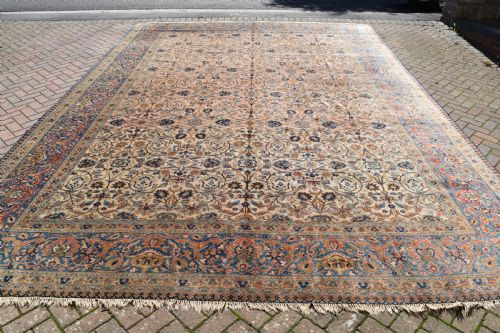 antique oversize kashan carpet with soft colours and all over design 505x366cm - CATEGORY: ANTIQUE RUGS - DATED 1900