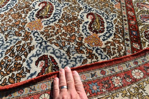 FINE OLD QUM CARPET - ADDITIONAL PHOTO 2