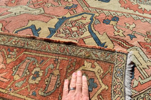 AN EXCEPTIONAL ANTIQUE SERAPI CARPET 345X290CM - ADDITIONAL PHOTO 4
