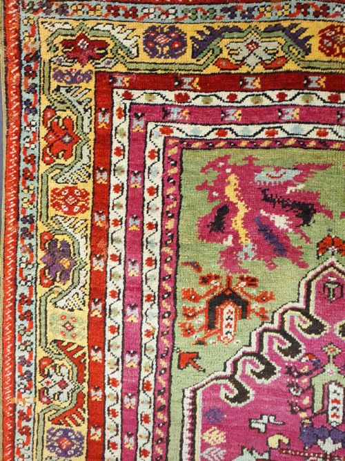 AN ANTIQUE ANATOLIAN KIRSHEHIR RUG 176X123 CM - ADDITIONAL PHOTO 2