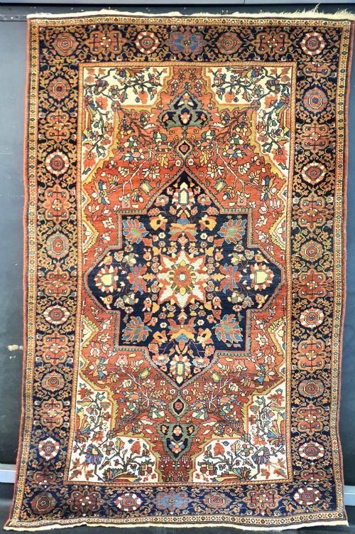 a fine antique sarouk ferahan rug 208x133 cm - CATEGORY: ANTIQUE RUGS - DATED 1900