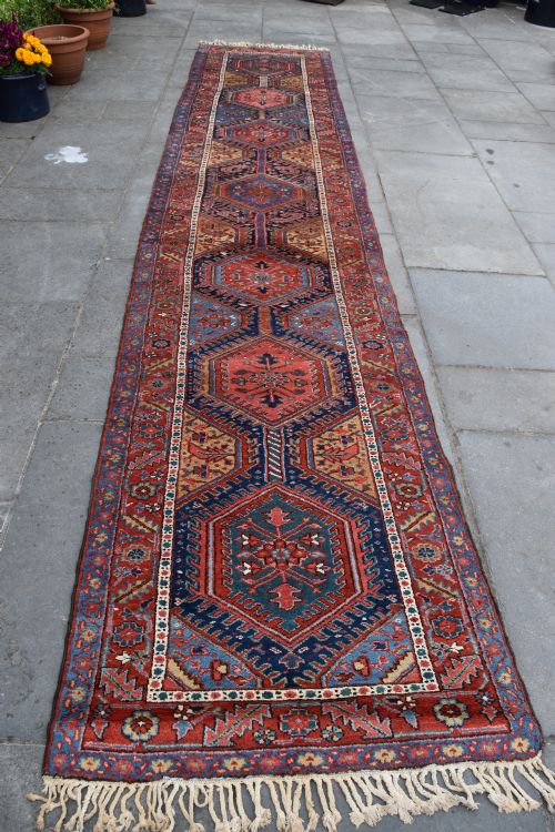 a large antique heriz runner 530x105cm - CATEGORY: ANTIQUE RUGS - DATED 1910