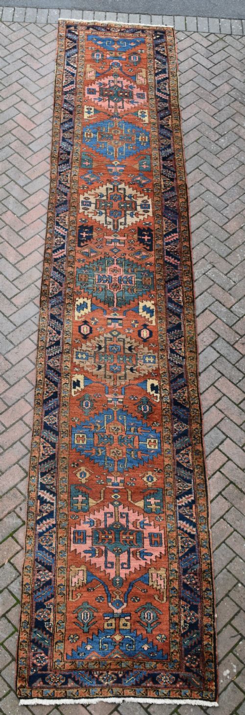 an antique heriz runner of large proportions 523x100 cm - CATEGORY: ANTIQUE RUGS - DATED 1900