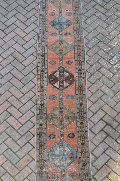 AN ANTIQUE HERIZ LONG NARROW RUNNER 361X62CM - ADDITIONAL PHOTO 2