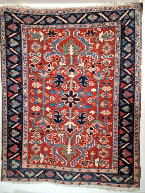 an antique heriz rug in perfect condition 123x101 cm - CATEGORY: ANTIQUE RUGS - DATED 1900