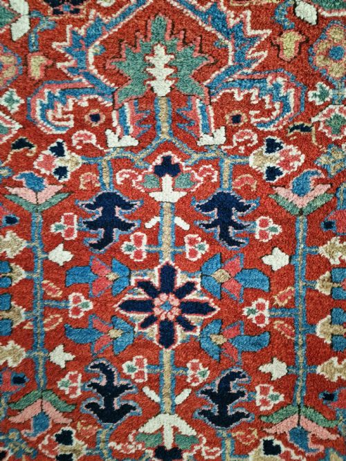 AN ANTIQUE HERIZ RUG IN PERFECT CONDITION 123X101 CM - ADDITIONAL PHOTO 1