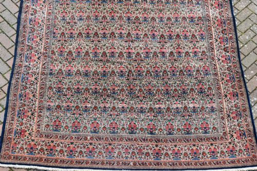 A VERY FINE PART SILK ANTIQUE TEHRAN CARPET 315X218 CM - ADDITIONAL PHOTO 5