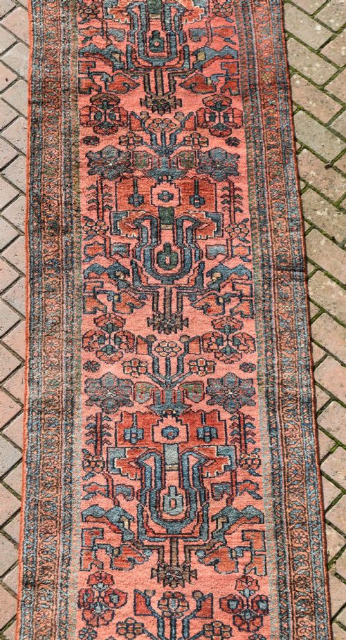 A PAIR OF ANTIQUE HAMADAN NARROW RUNNERS 1022 CM X 84 CM - ADDITIONAL PHOTO 5