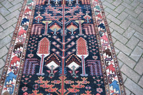 A BEAUTIFUL ANTIQUE BAKHTIARI RUNNER 390X108CM - ADDITIONAL PHOTO 5
