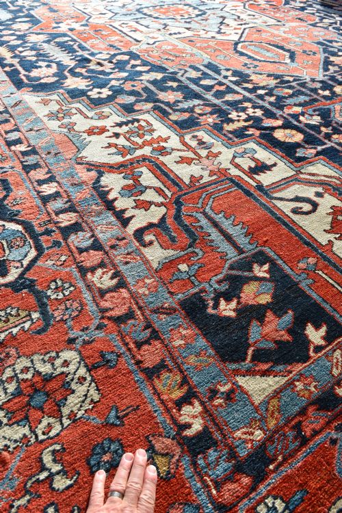 A VERY FINE ANTIQUE SERAPI TYPE KARAJA OVER SIZE CARPET 483X350 CM - ADDITIONAL PHOTO 5