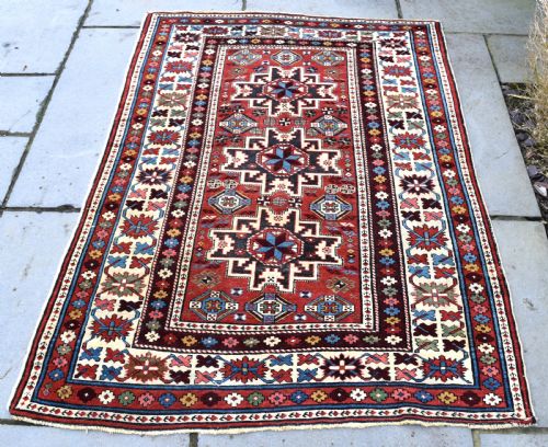 A FINE ANTIQUE CAUCASIAN LESHGI RUG 160X116 CM - ADDITIONAL PHOTO 2