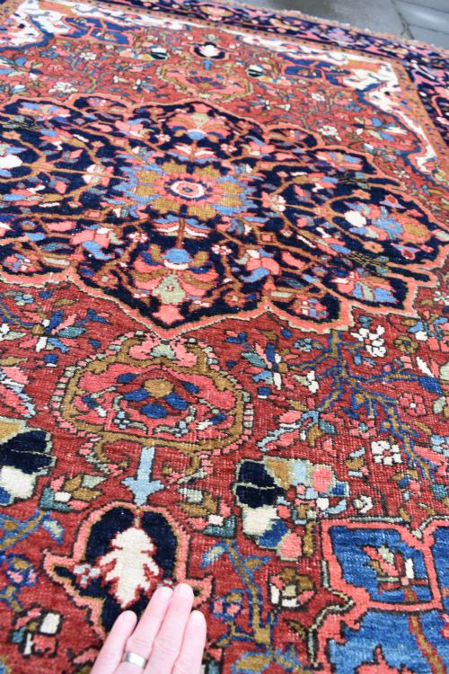 AN ANTIQUE HERIZ RUG 199X152CM - ADDITIONAL PHOTO 3