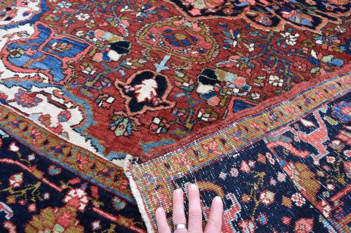 AN ANTIQUE HERIZ RUG 199X152CM - ADDITIONAL PHOTO 5