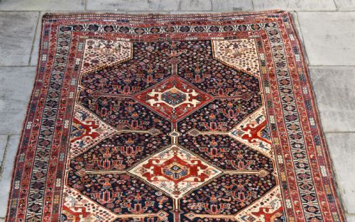 A VERY FINE ANTIQUE QASGAI MAIN CARPET 290X176 CM - ADDITIONAL PHOTO 3