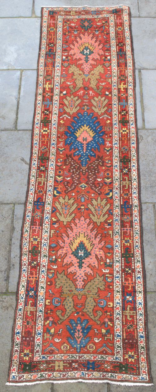 an antique narrow heriz runner 310x76 cm - CATEGORY: ANTIQUE RUGS - DATED 1910