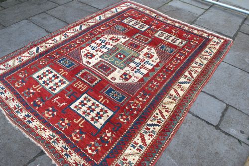 A FINE ANTIQUE KARACHOPF KAZAK RUG 244X192CM - ADDITIONAL PHOTO 2