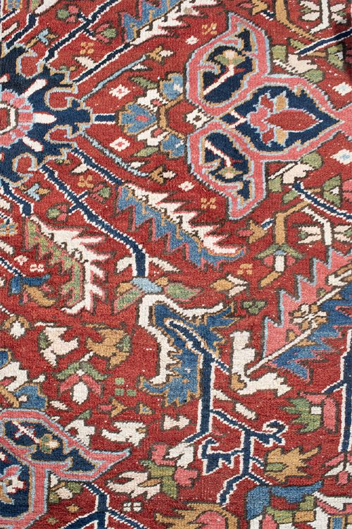 AN OLD HERIZ CARPET 333X239CM - ADDITIONAL PHOTO 4